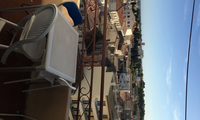 Gares House | Explore Montpellier City Center with Oceanfront Views