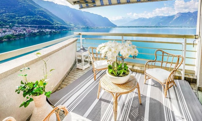 Montreux City Centre Apartment | Experience Montreux Paradise with Scenic Top Views