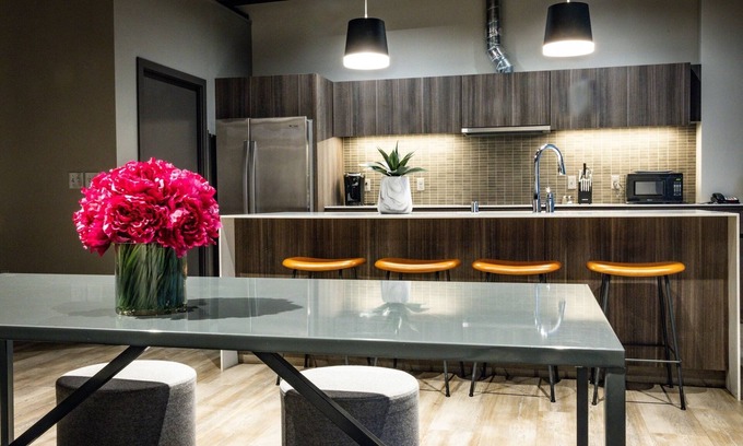 Downtown Spokane Hotel | Premier Montvale Hotel: Guest Rated 9.4 with Relaxing Spa