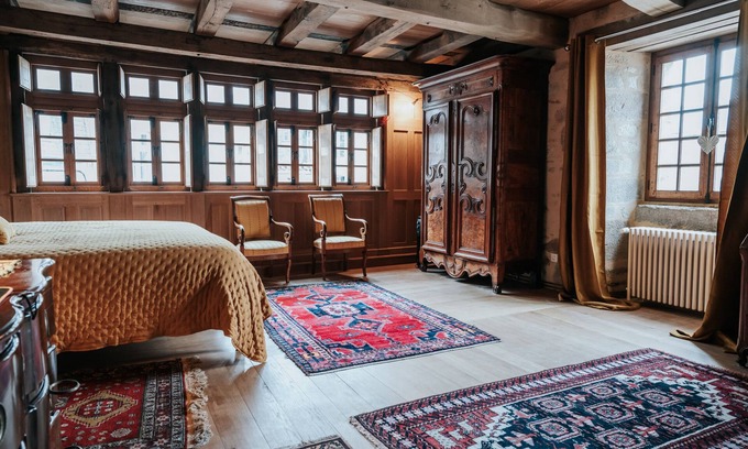 Landerneau House | Historic 17th Century Hotel in City Center with Spa & Breakfast