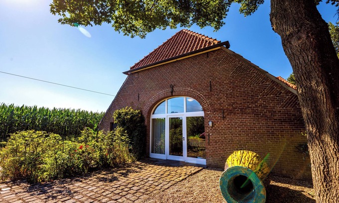 Kranenburg Cottage | Monument with designer furnishings