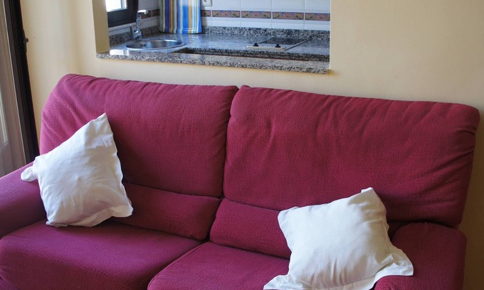 Old Town Apartment | Budget-Friendly Monumental Salamanca Apartments with Spa & Breakfast