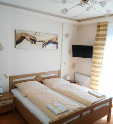 Altenau House | Pet-Friendly Moocks Hotel with Breakfast & Kitchen Access