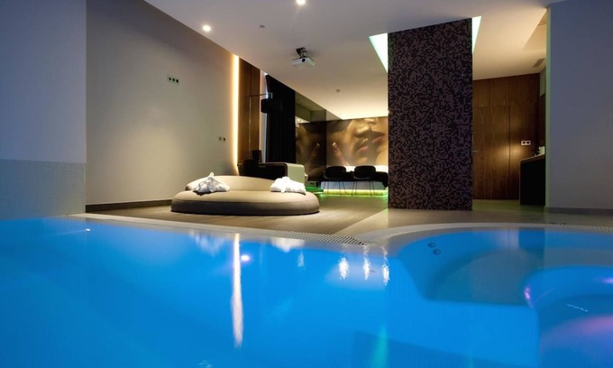 Palhais Hotel | Discover Hotel Mood Private Suites with Family-Friendly Amenities