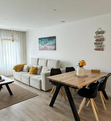 Leiria Apartment | Inviting Moodhu Villa - Cozy Apartment with Great Terrace