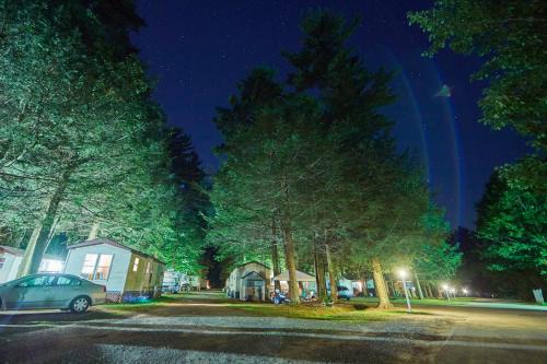 Moody Resort | Highly Rated Moody Beach Camping Resort with Pool & Hot Tub