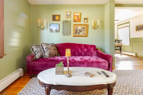 Salem Apartment | Inviting Salem Retreat with Family-Friendly Amenities