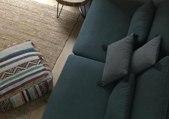 Stadhuis Apartment | Experience Mooi Genieten: Family-Friendly with Pool Access