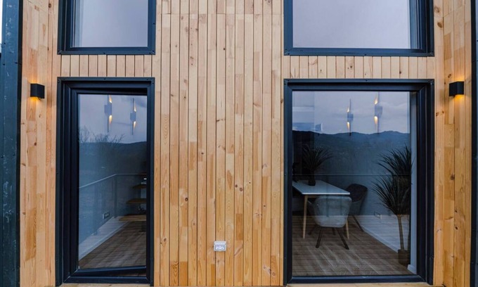 Comarnic Cottage | Discover Moon Hyperion Loft 2: Family-Friendly Retreat