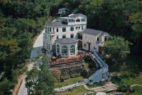 Touwu House | Moon Shine B&B: Guest Rated 9/10 with Hot Tub & Restaurant