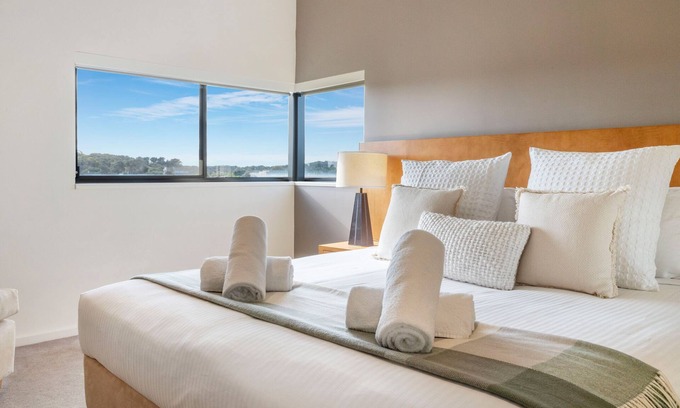 Fingal Apartment | Stunning Moonah Links Apartment with Golf & Hot Springs Access