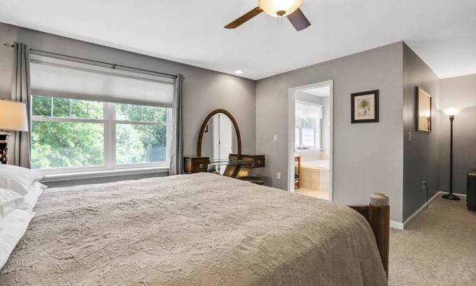 New Paltz Bed & Breakfast | Moondance Ridge Suites: 4-Star Retreat with Hot Tub & Breakfast