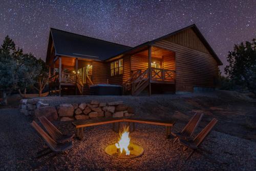 Orderville House | Discover Moonlight Lodge: Cozy Retreat near Zion & Bryce