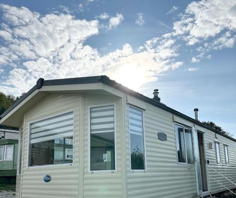 Penparcau Other | MoonStone: Family-Friendly Retreat with Pool Access