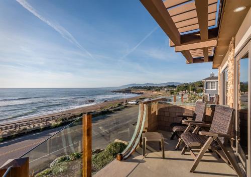 San Simeon Hotel | Idyllic Moonstone Landing with Oceanfront Views & Hot Tub