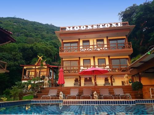 Baan Tai Resort | Oceanfront Moonstone Studio with Pool and Hot Tub Awaits