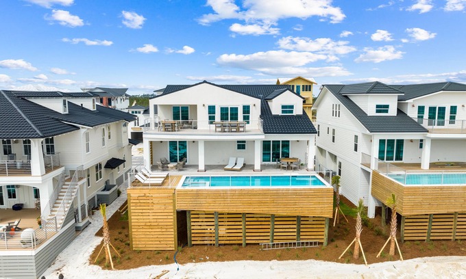Bay County House | Moonstone: Enjoy Discounted Fall Weeks with Ocean Views