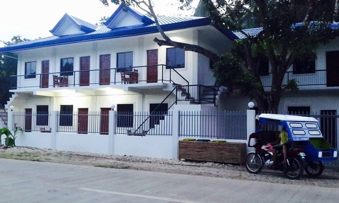 Danao Apartment | MoonViews Apartment-2