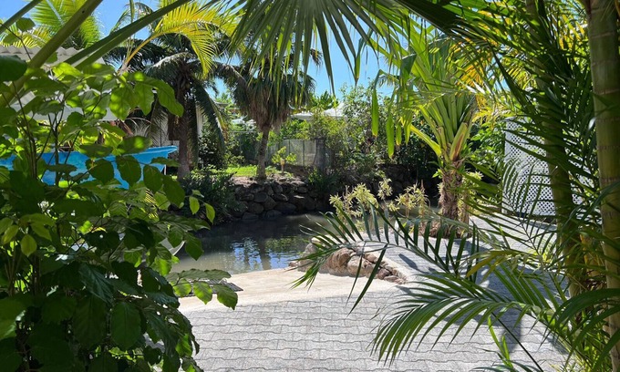 Tiahura Ski Chalet | Relax at Fare Manoa Mahana - Spa, Breakfast & Family-Friendly