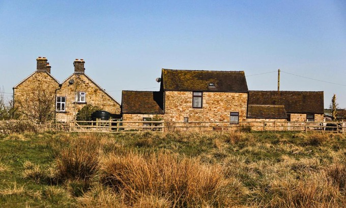 Winkhill Bed & Breakfast | Top-Rated Moorland View Farm B&B with Wheelchair Access
