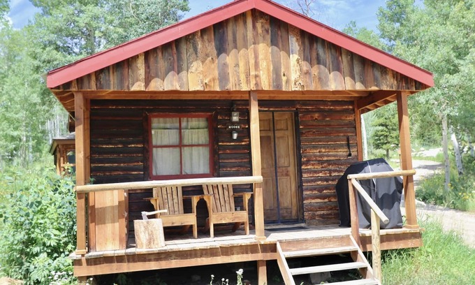 Clark Cabin | Guest Rated 10/10: Moose Cabin by Steamboat Lake