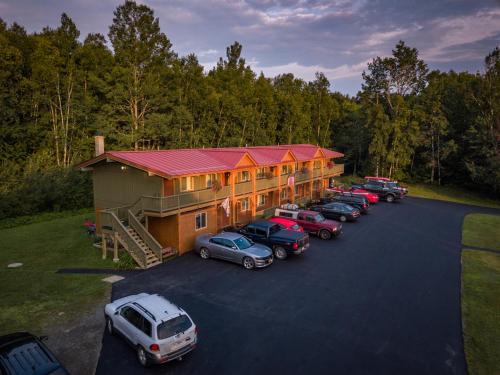Greenville Junction Hotel | Moose Mountain Inn