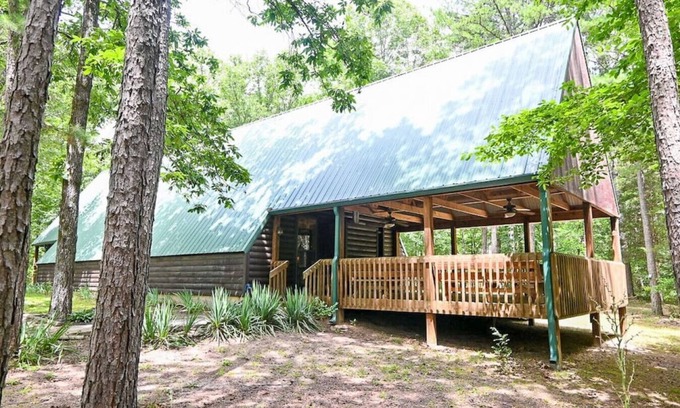 Winrock Cabin | Cozy A-Frame Cabin at Moosehead Lodge: Guest Rated 9.8