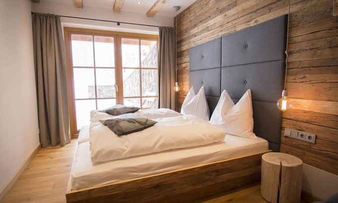Muehlbach Am Hochkoenig Apartment | Discover Mooskopf - MandlWand Lodge with Spa & Family-Friendly Amenities