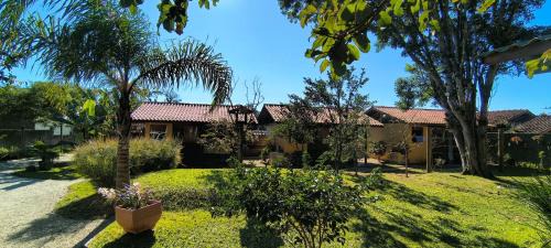 Aracatuba House | Oceanfront Bliss at Morada Alto Astral - Perfect Getaway