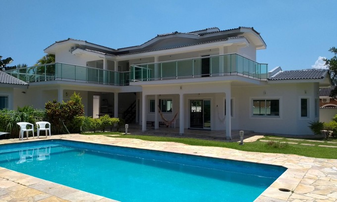 Morada da Praia House | Family-Friendly Morada da Praia: Steps from the Beach