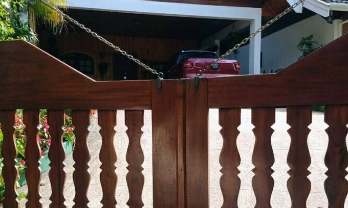 Colinas Capivari Ski Chalet | Morada do Beija Flor: A Serene Getaway for Families