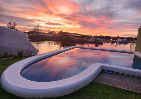 Marina House | Experience Unmatched Comfort at Morada do Canal Suites