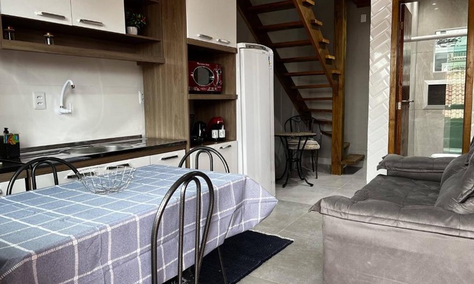 Carianos Apartment | Cozy Moradas Desterro Near Airport with Pet-Friendly Perks
