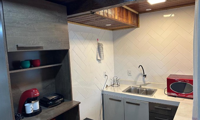 Carianos Apartment | Comfortable Stay at Moradas Desterro, Near the Airport