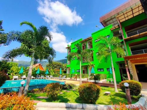 Ko Lanta Resort | Discover Morakot Lanta Resort: Oceanfront Pool Paradise