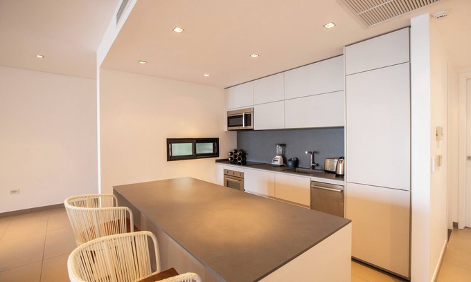 Cole Bay Apartment | Modern Morea SXM Apartment Steps from the Quay with Gym