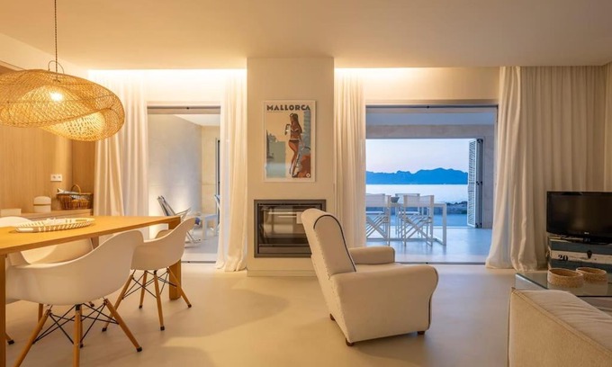 es Bacares House | Seaside Retreat at MOREMAR – Family-Friendly Oceanfront Escape