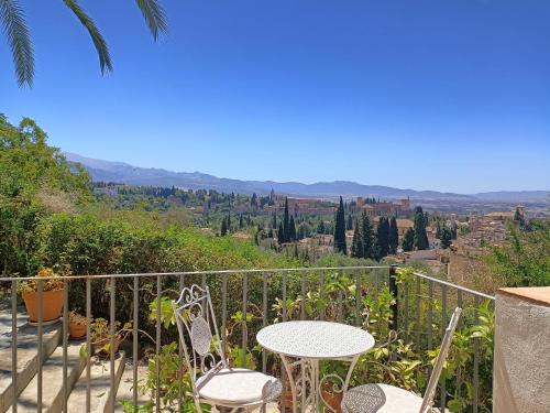 Beiro Apartment | Discover Morente sueña La Alhambra - 4-Star Hotel Stay