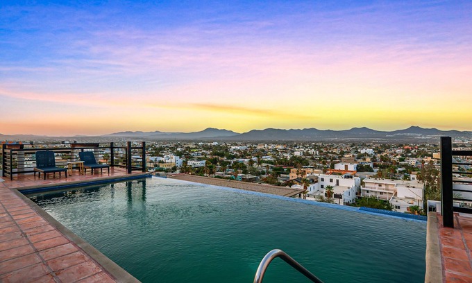 Downtown Cabo San Lucas Hotel | Top-Rated Morgan Residences 508A: Pool, Spa & Ocean Views