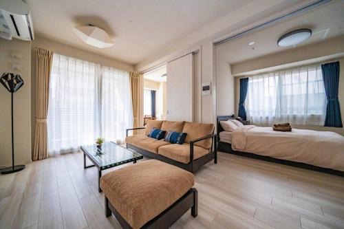 Chuo-ku Apartment | Discover Morganite: Child-Friendly Haven Rated 9/10