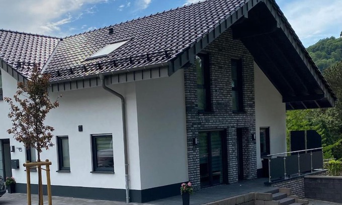Einruhr Apartment | Discover MorgenSonne: Family-Friendly Retreat with 9.3/10 Rating