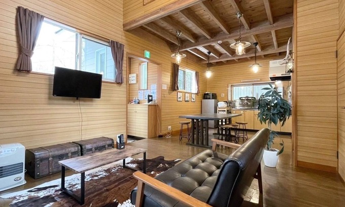 Yamanakako Cottage | Inviting MorikashinkaHanare: Family & Pet-Friendly Retreat
