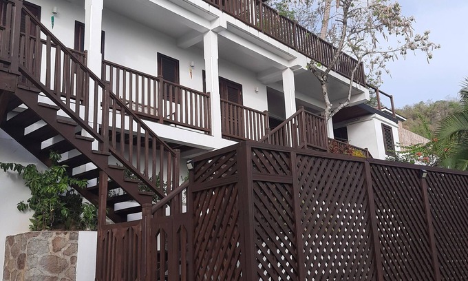Soufriere Villa | Moringa Villa: Romantic Getaway with Scenic Pitons View