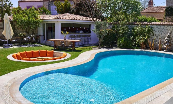 Tokoglu Hotel | Experience Comfort at Morino Alaçatı with Oceanfront Views
