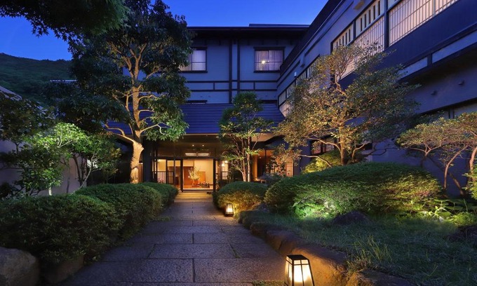 Bandai Atami Onsen Hotel | Experience Comfort at Moritaya with Breakfast & Hot Tub
