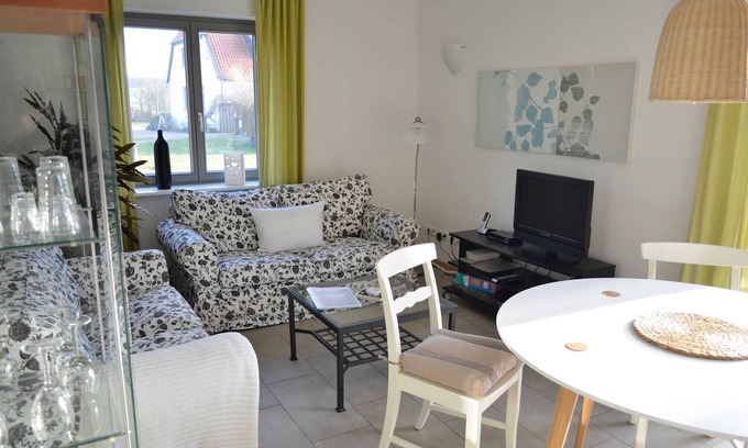 Rugen Island Apartment | Cozy Ocean View Apartments at Morning Dew Solar House