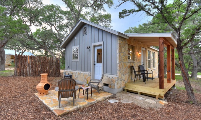 Wimberley Cabin | Cozy Morning Dove I Romantic Retreat Near The Square