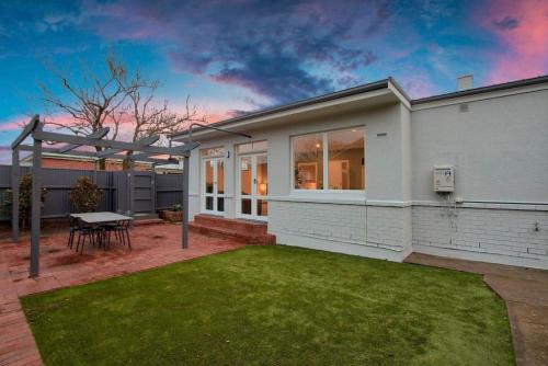 Cumberland Park House | Family-Friendly Morris Cottage at Cumberland Park Awaits You