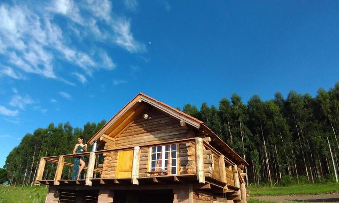Picada Cafe Cabin | Top-Rated Morro do Vento: Family and Pet Friendly Stay