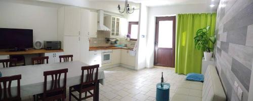 Morrovalle Apartment | Discover Morrovalle: Family-Friendly Haven with Breakfast
